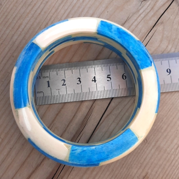 CHUNKY BLUE AND WHITE BANGEL - Picture 6 of 6